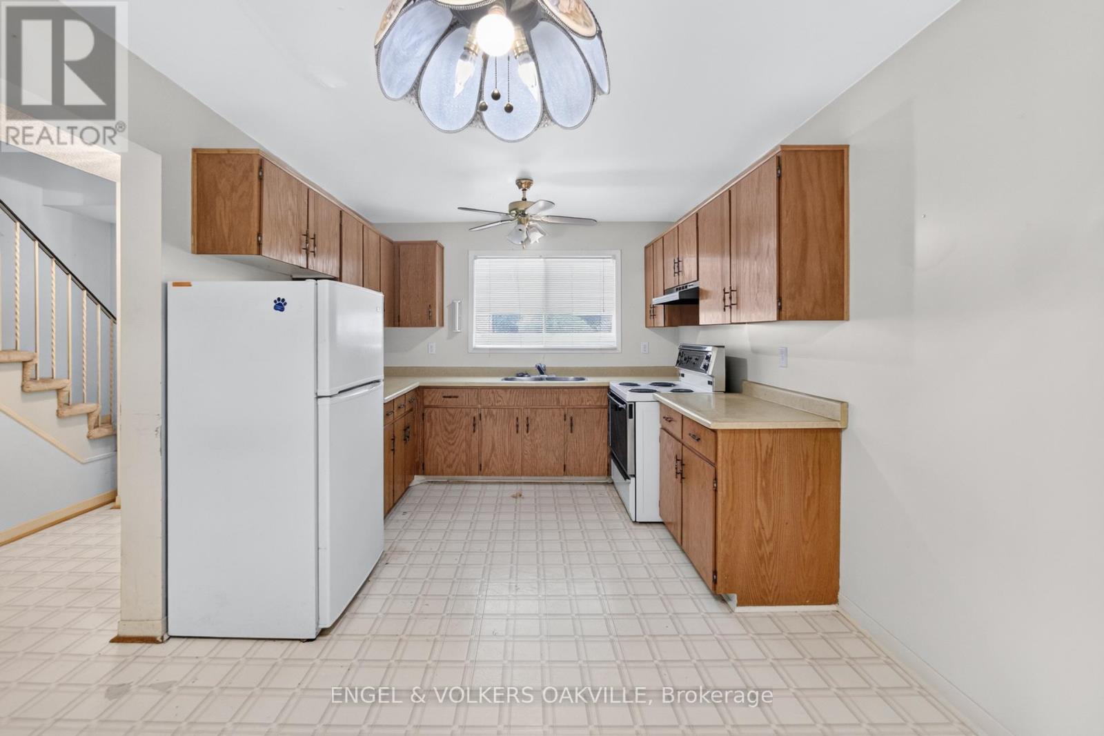 2463 Colter Court, Mississauga, Ontario  L5L 3K7 - Photo 14 - W13501008