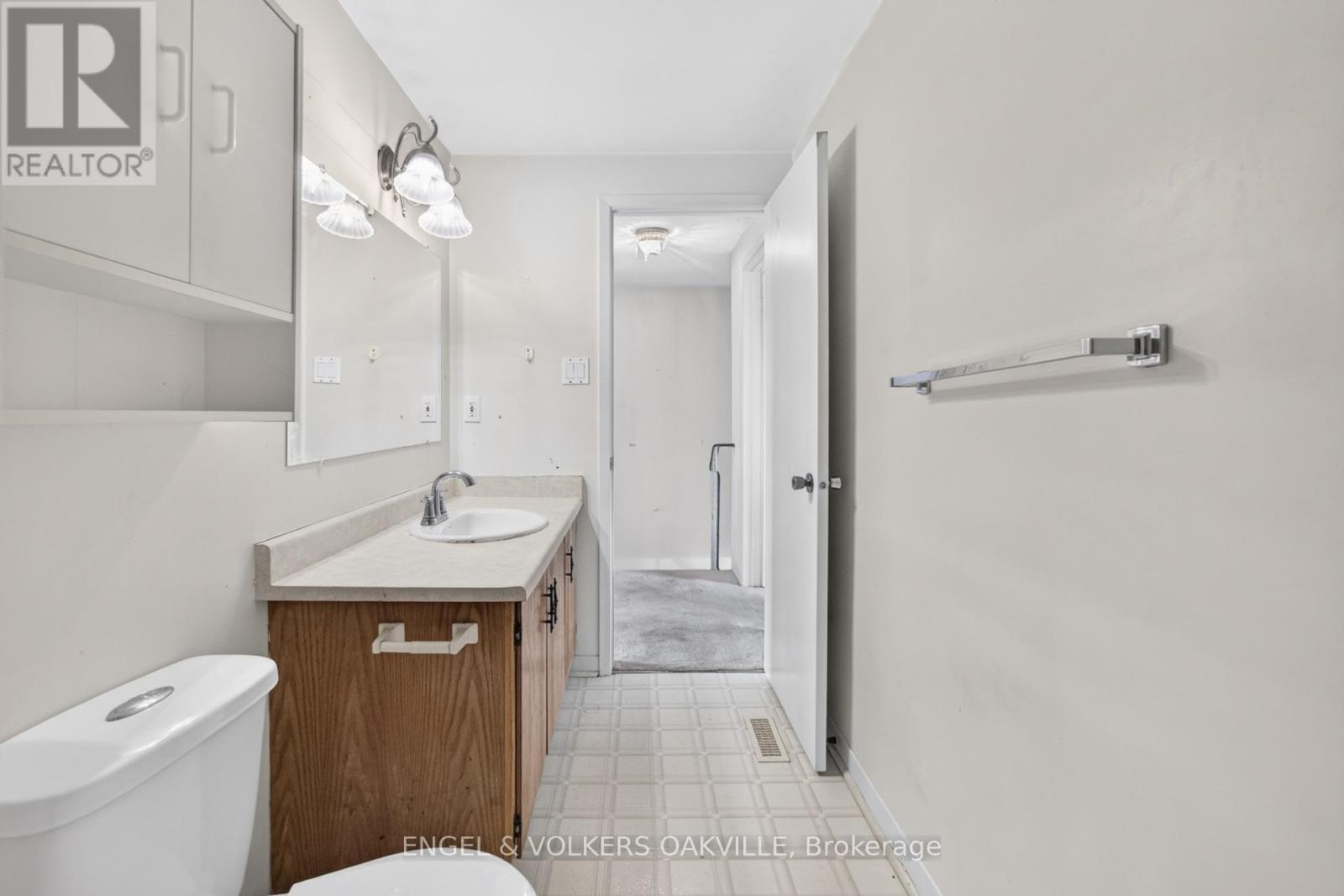2463 Colter Court, Mississauga, Ontario  L5L 3K7 - Photo 28 - W13501008