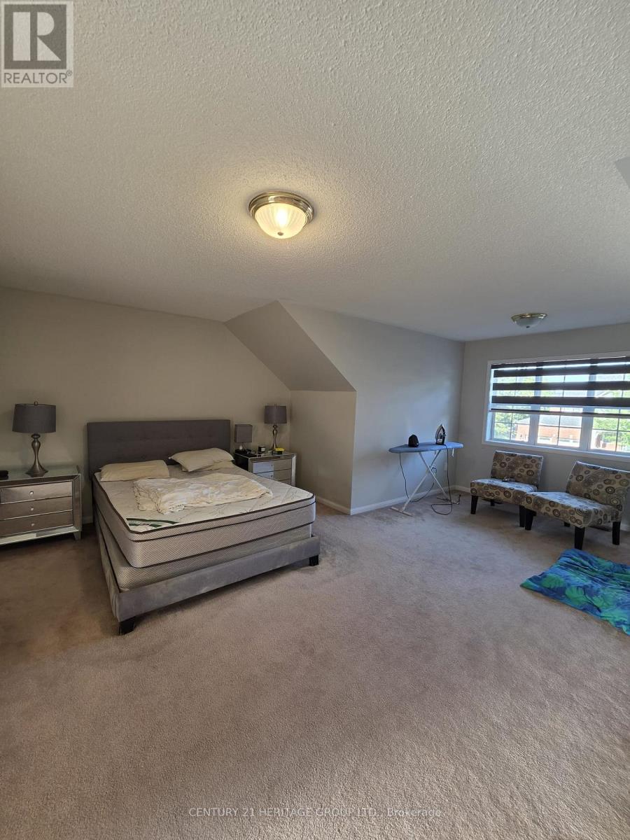 52 Brock Drive, Brampton, Ontario  L6P 1A2 - Photo 21 - W13501082