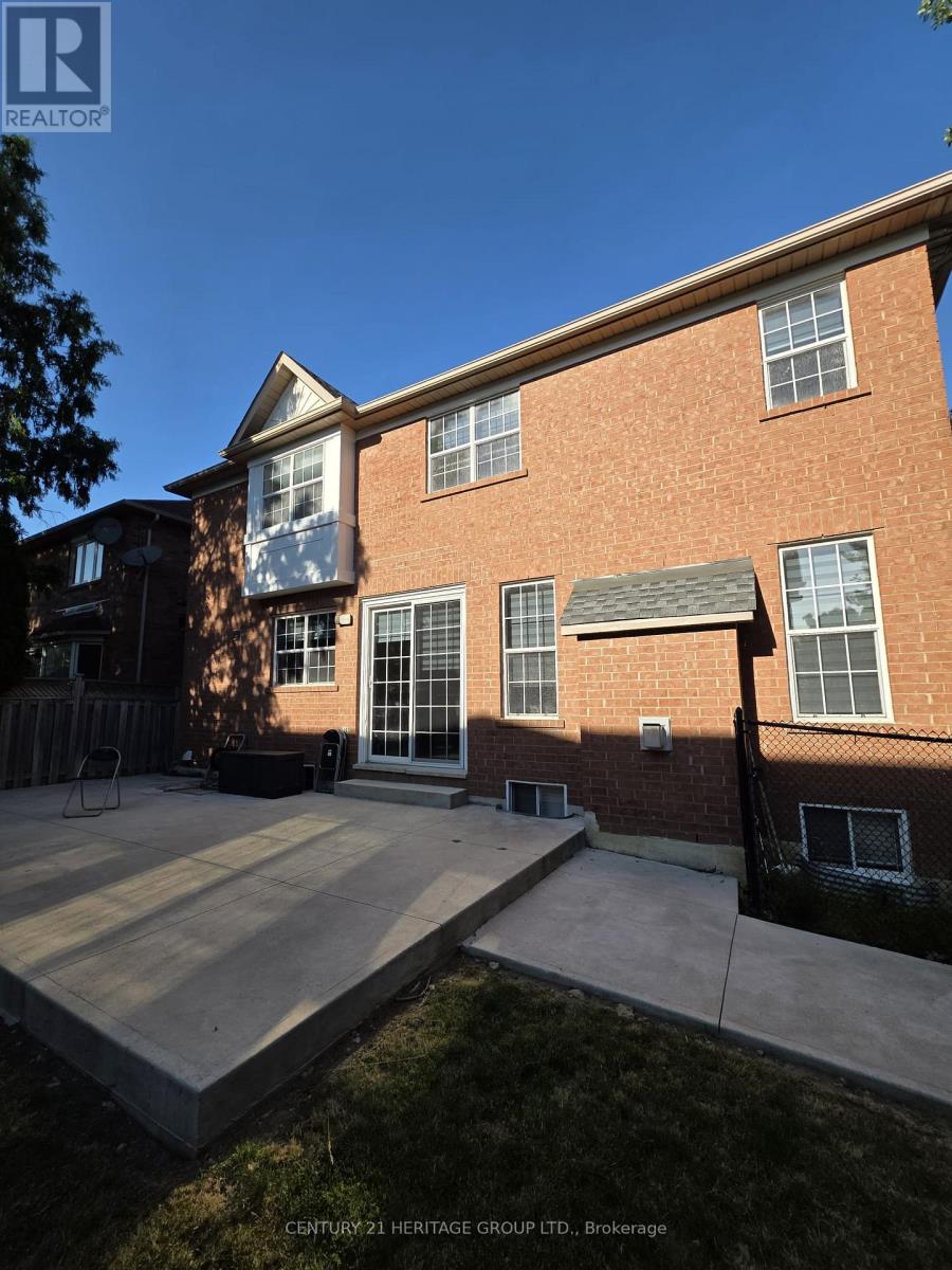 52 Brock Drive, Brampton, Ontario  L6P 1A2 - Photo 34 - W13501082