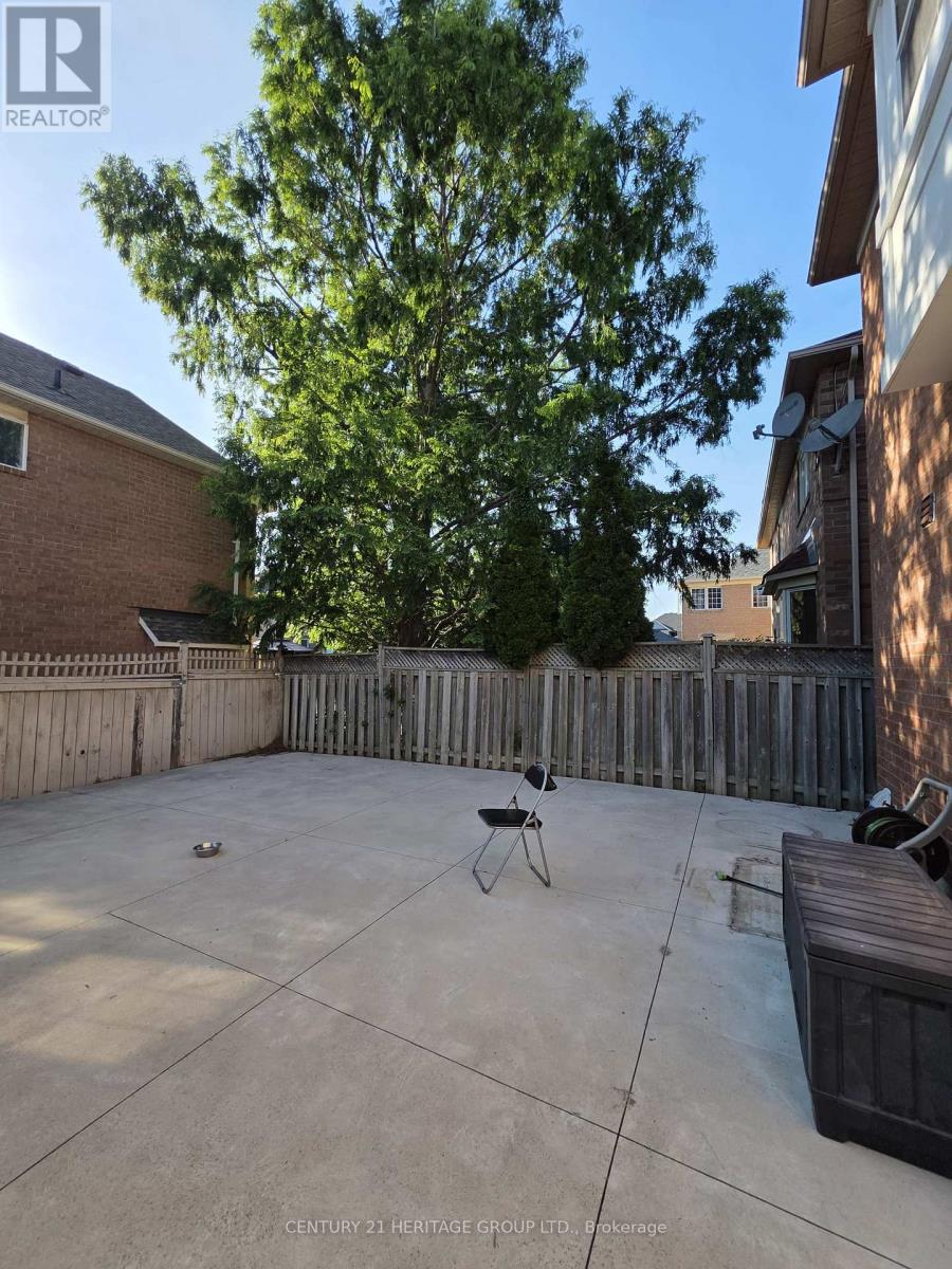 52 Brock Drive, Brampton, Ontario  L6P 1A2 - Photo 36 - W13501082