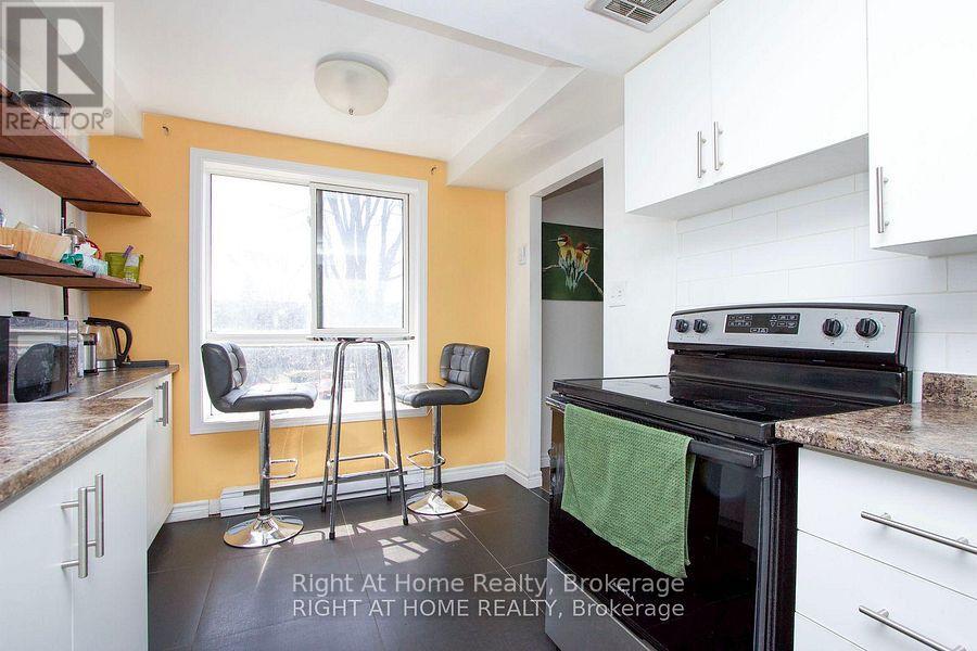 79 - 53 Taunton Road E, Oshawa, Ontario L1G 3T6 - Photo 3 - E13501174