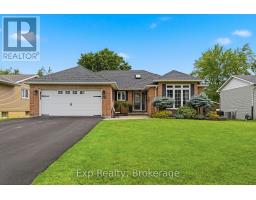 121 SIMCOE STREET, Greater Napanee, Ontario