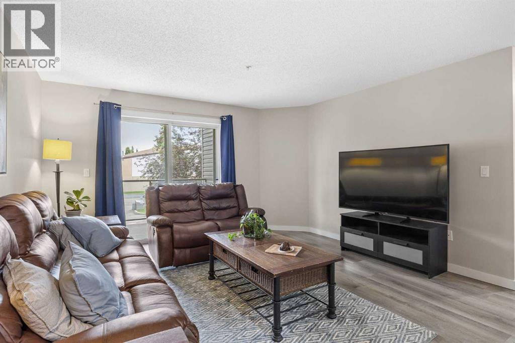 2206, 2000 Millrise Point Sw, Calgary, Alberta  T2P 3W4 - Photo 11 - A2325087