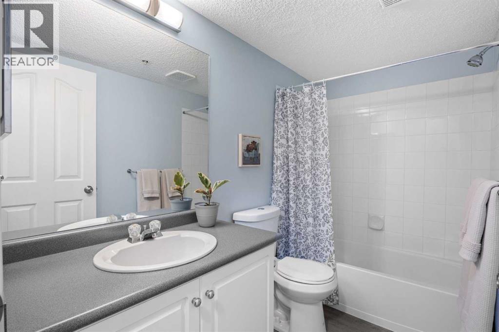 2206, 2000 Millrise Point Sw, Calgary, Alberta  T2P 3W4 - Photo 18 - A2325087