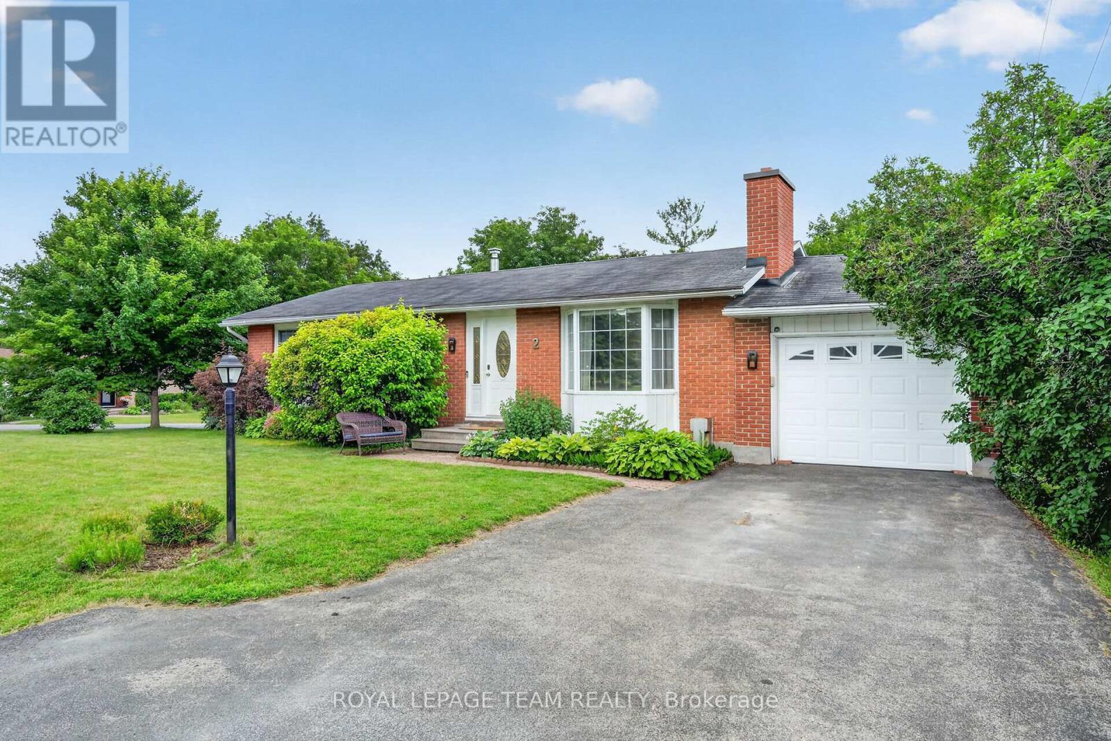2 Whisperwood Street, Ottawa, Ontario  K0A 3P0 - Photo 2 - X13501344