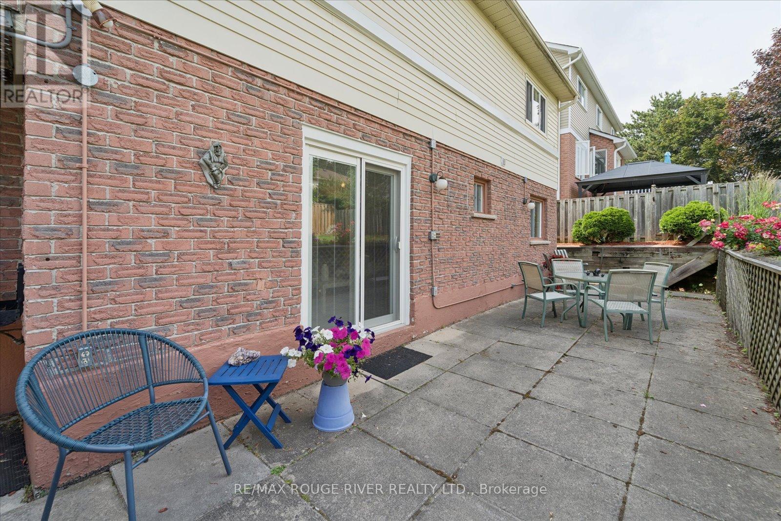 807 Red Maple Court, Whitby, Ontario  L1N 7V7 - Photo 20 - E13497792