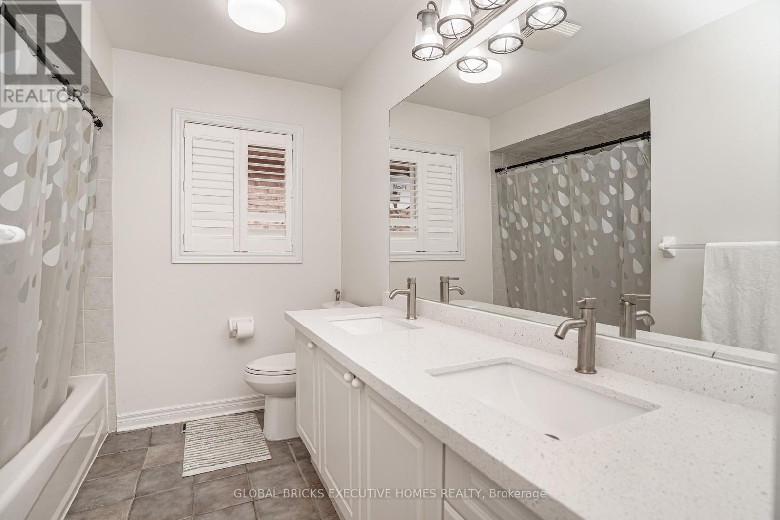3435 Artesian Drive, Mississauga, Ontario  L5M 7K3 - Photo 32 - W13472364