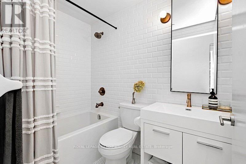 611 - 106 Dovercourt Road, Toronto, Ontario  M6J 3C3 - Photo 3 - C13501196