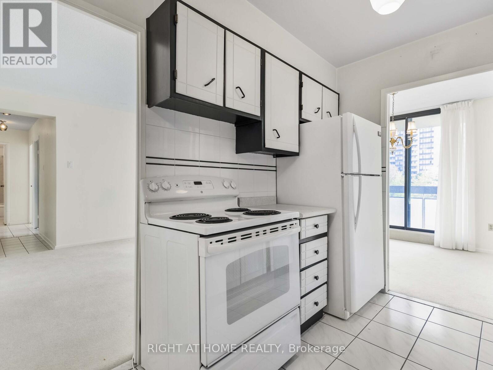612 - 177 Linus Road, Toronto (Don Valley Village), Ontario  M2J 4S5 - Photo 11 - C13501210