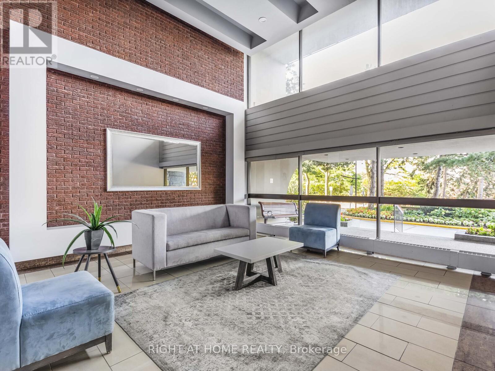612 - 177 Linus Road, Toronto (Don Valley Village), Ontario  M2J 4S5 - Photo 3 - C13501210