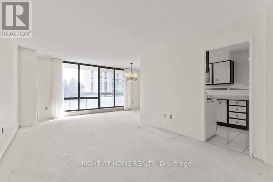 612 - 177 Linus Road, Toronto (Don Valley Village), Ontario  M2J 4S5 - Photo 5 - C13501210