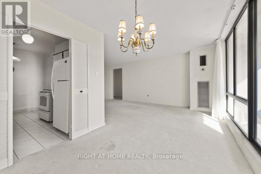 612 - 177 Linus Road, Toronto (Don Valley Village), Ontario  M2J 4S5 - Photo 7 - C13501210