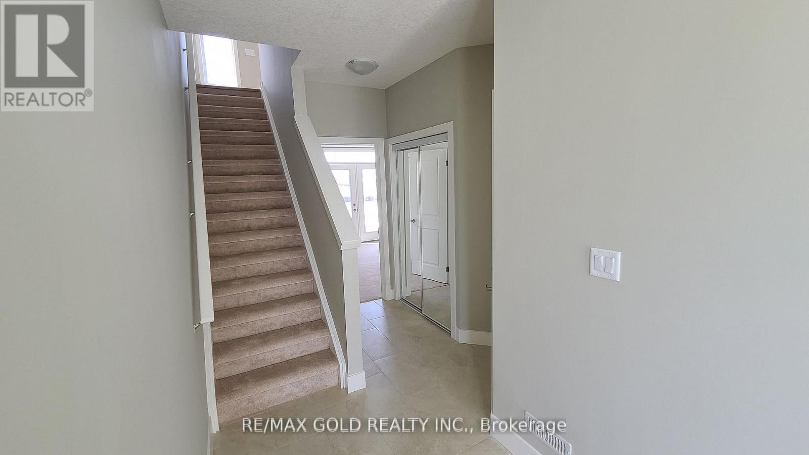 152 - 177 Edgevalley Road, London East, Ontario  N5V 0C5 - Photo 6 - X13497992