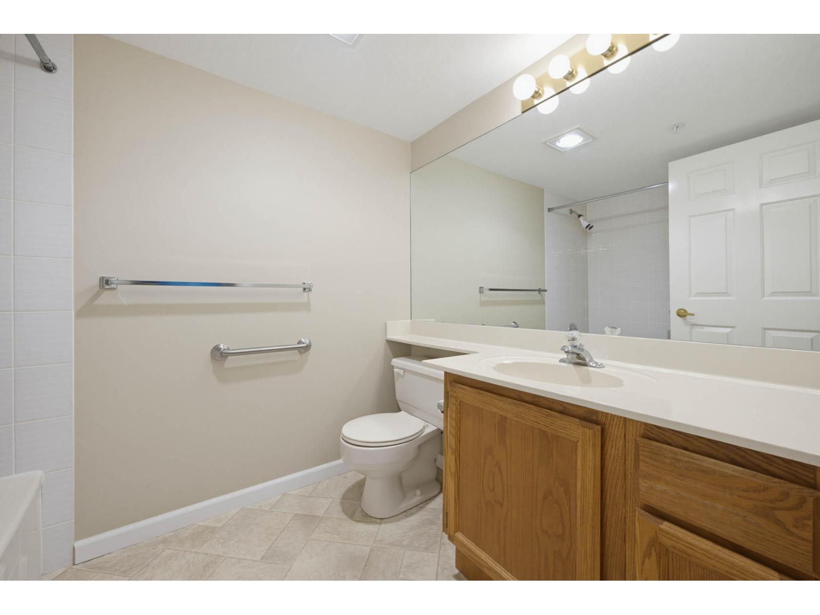 214 15255 18 Avenue, Surrey, British Columbia  V4A 1W9 - Photo 32 - R3136959
