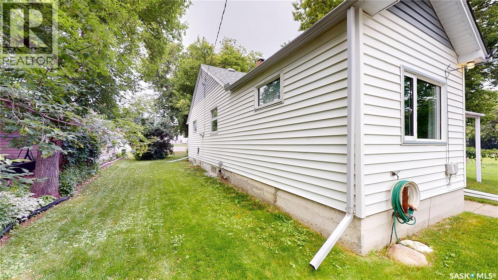 109 Lonsdale Street, Wawota, Saskatchewan  S0G 5A0 - Photo 38 - SK040960