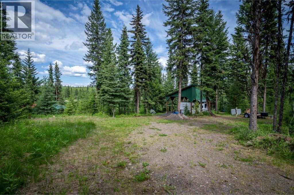 7231 Kingfisher Road, Lone Butte, British Columbia  V0K 1X1 - Photo 13 - R3140803