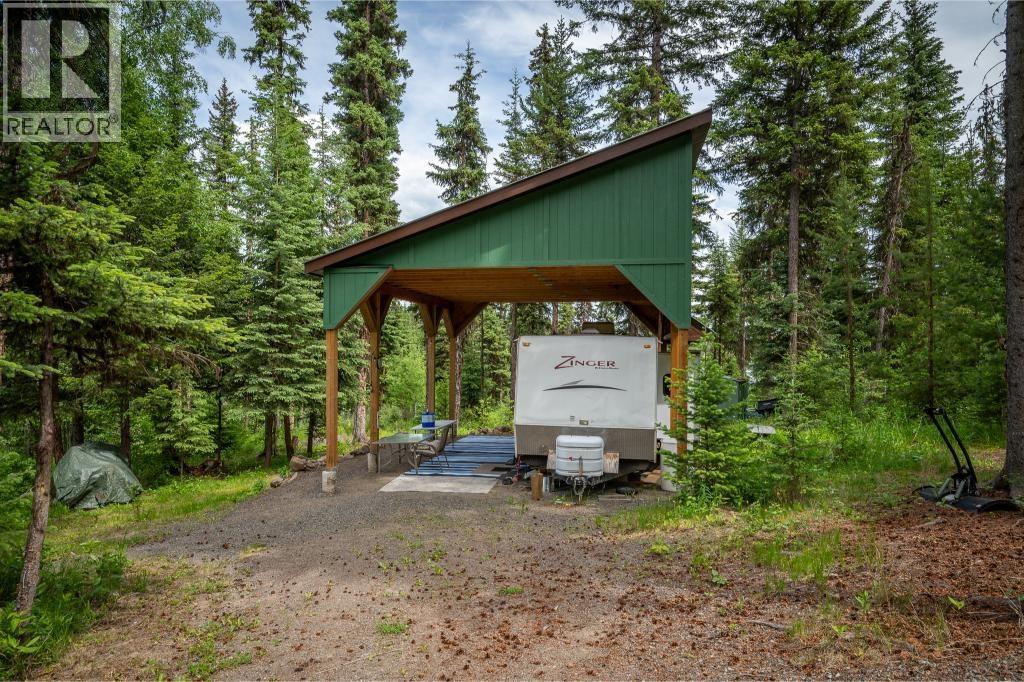 7231 Kingfisher Road, Lone Butte, British Columbia  V0K 1X1 - Photo 14 - R3140803