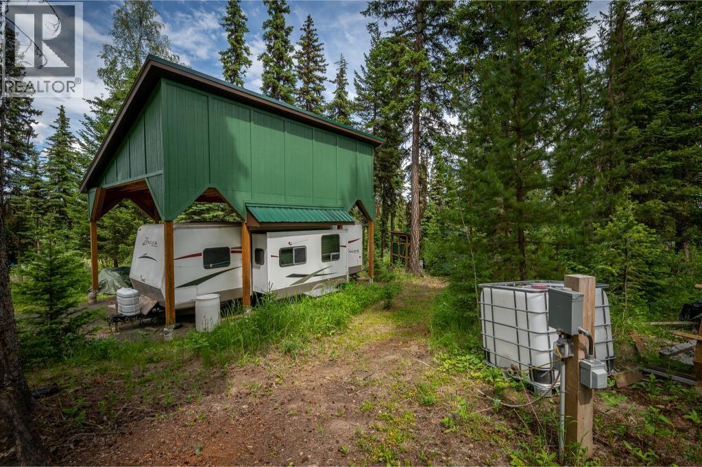 7231 Kingfisher Road, Lone Butte, British Columbia  V0K 1X1 - Photo 16 - R3140803
