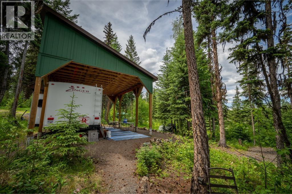 7231 Kingfisher Road, Lone Butte, British Columbia  V0K 1X1 - Photo 19 - R3140803