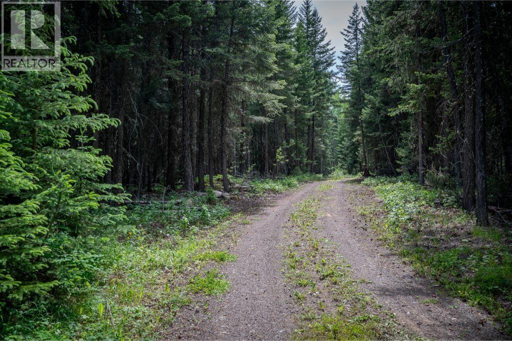 7231 Kingfisher Road, Lone Butte, British Columbia  V0K 1X1 - Photo 30 - R3140803