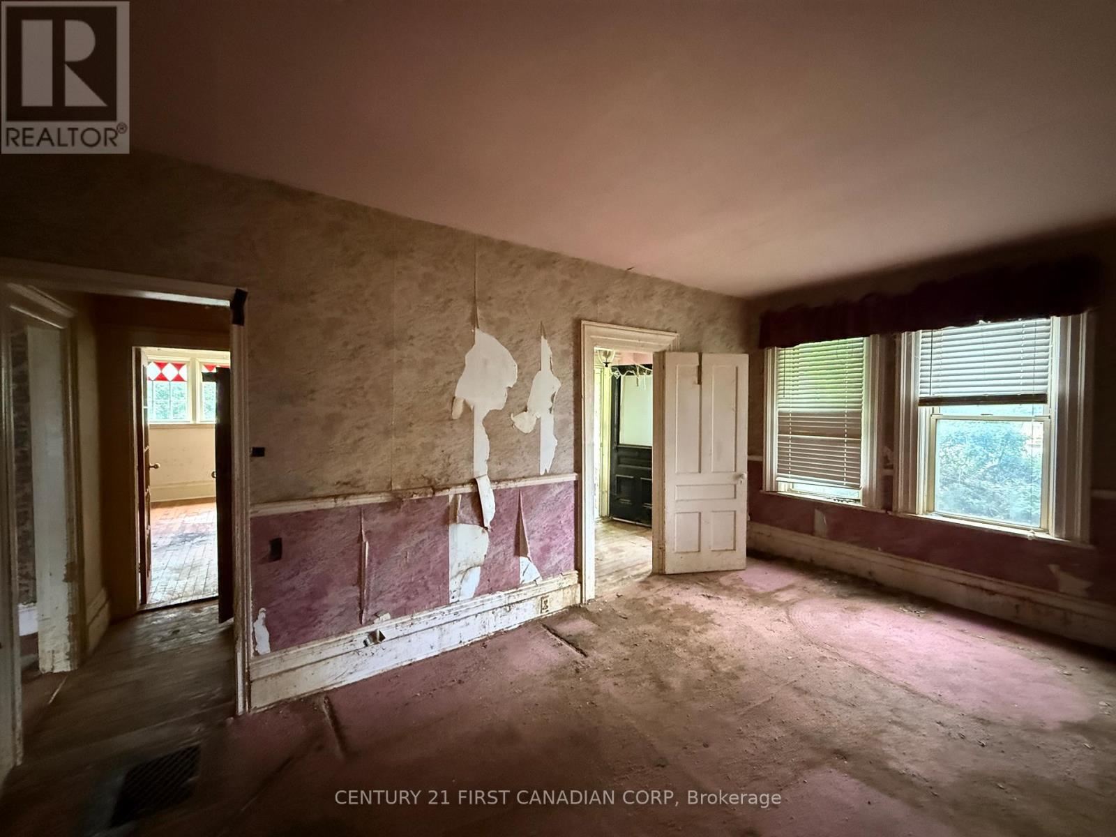 190 Church Street, North Middlesex, Ontario  N0M 1A0 - Photo 14 - X13501006
