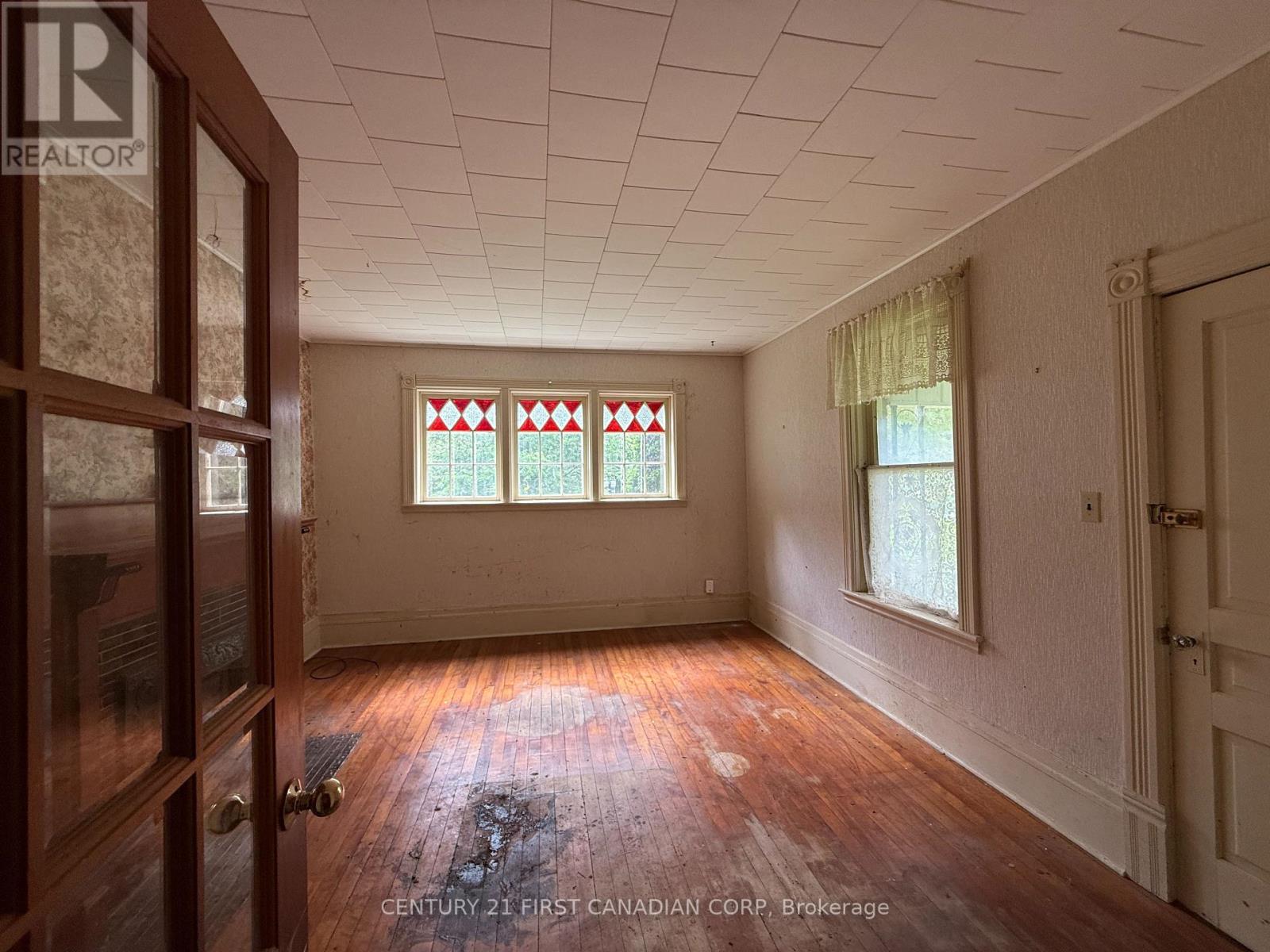 190 Church Street, North Middlesex, Ontario  N0M 1A0 - Photo 17 - X13501006