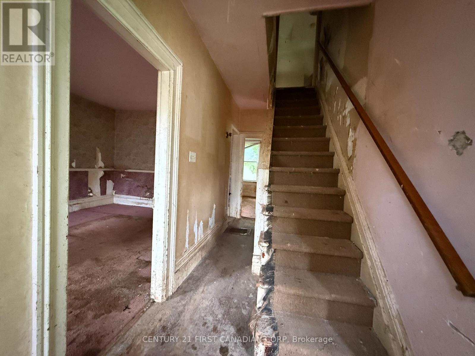 190 Church Street, North Middlesex, Ontario  N0M 1A0 - Photo 10 - X13501006