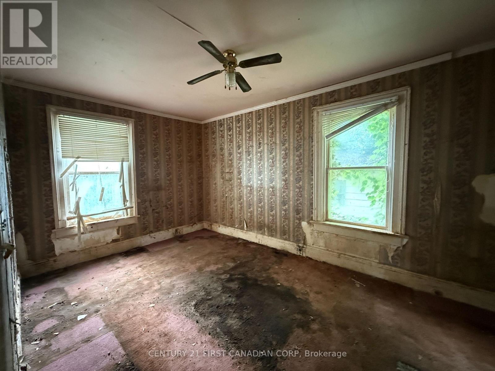 190 Church Street, North Middlesex, Ontario  N0M 1A0 - Photo 15 - X13501006