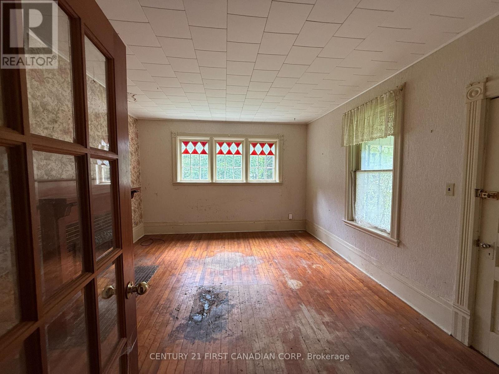 190 Church Street, North Middlesex, Ontario  N0M 1A0 - Photo 16 - X13501006
