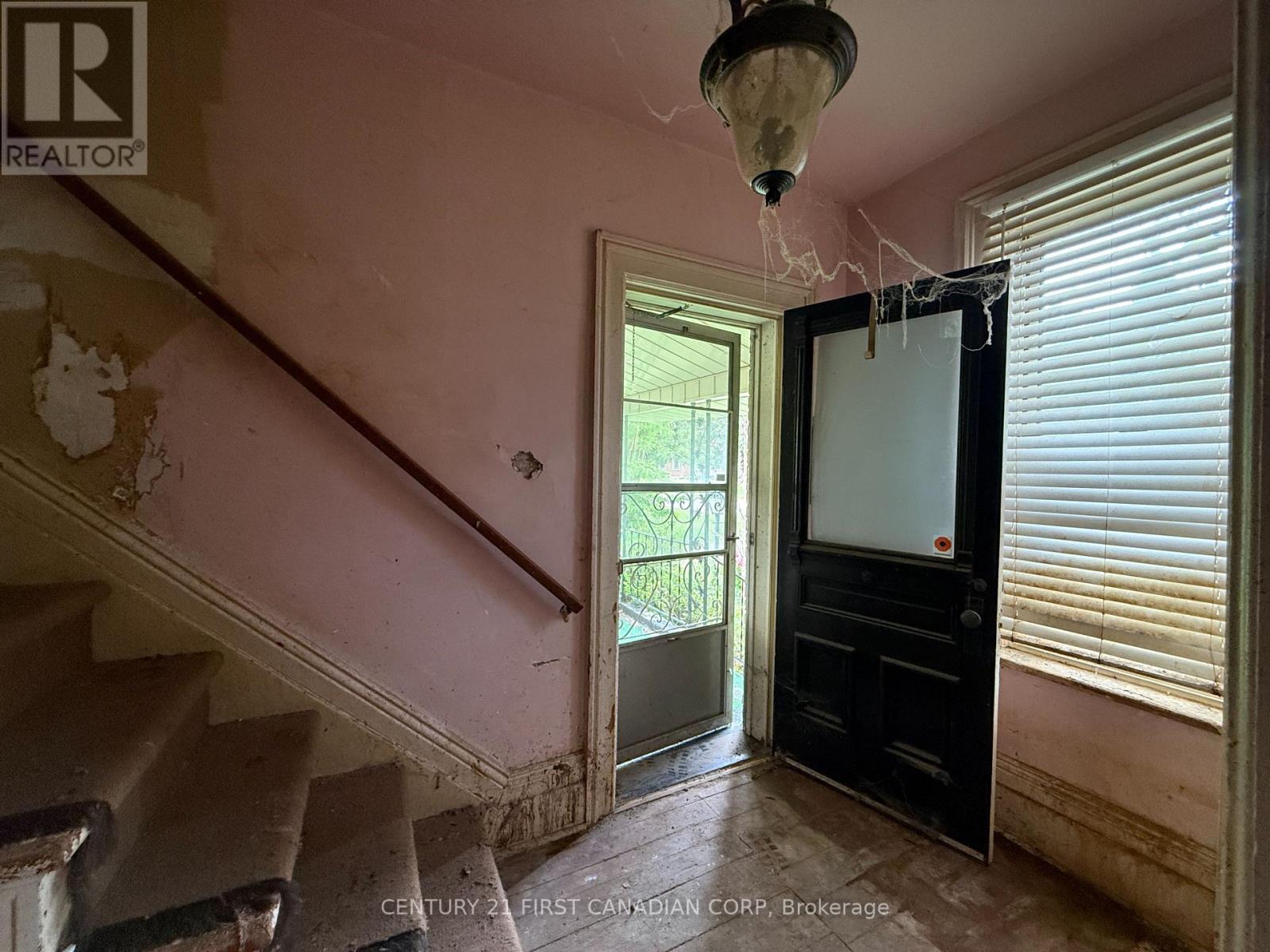 190 Church Street, North Middlesex, Ontario  N0M 1A0 - Photo 26 - X13501006