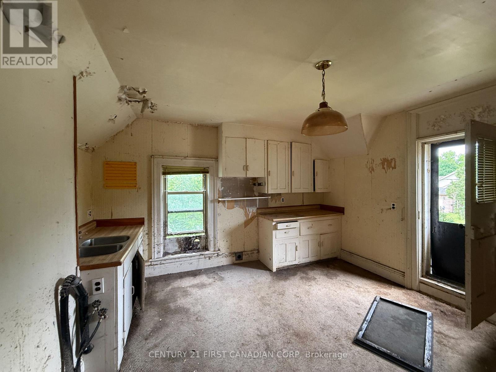 190 Church Street, North Middlesex, Ontario  N0M 1A0 - Photo 33 - X13501006