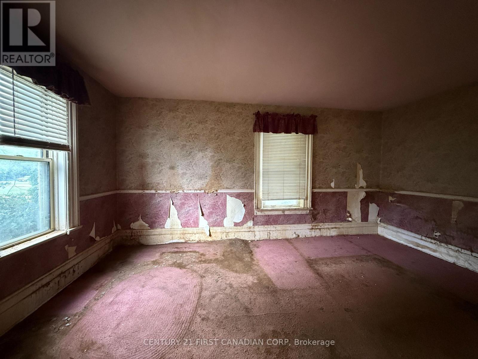 190 Church Street, North Middlesex, Ontario  N0M 1A0 - Photo 9 - X13501006