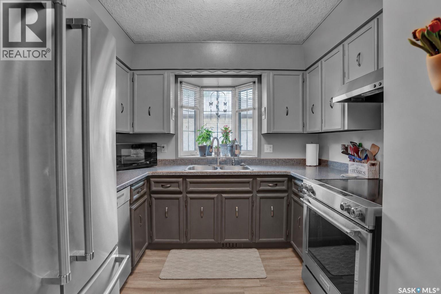 785 Bard Crescent N, Regina, Saskatchewan  S4X 2L1 - Photo 10 - SK040982