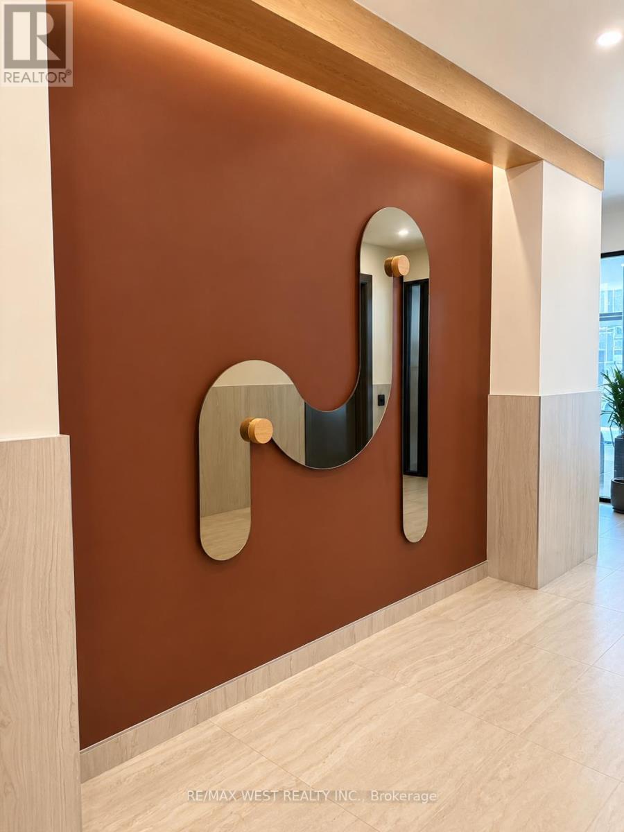 318 - 1660 Bloor Street W, Toronto, Ontario  M6P 0C6 - Photo 2 - W13501114