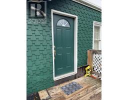 17 ALEXANDER STREET, Brampton, Ontario