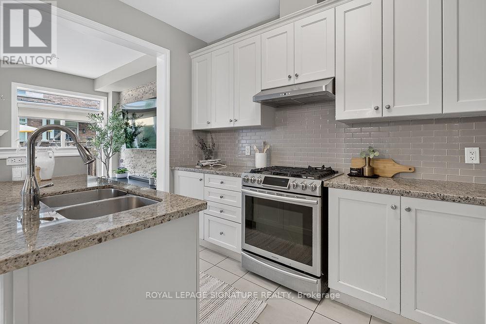 209 Sarah Cline Drive, Oakville, Ontario  L6M 0T8 - Photo 6 - W13501220
