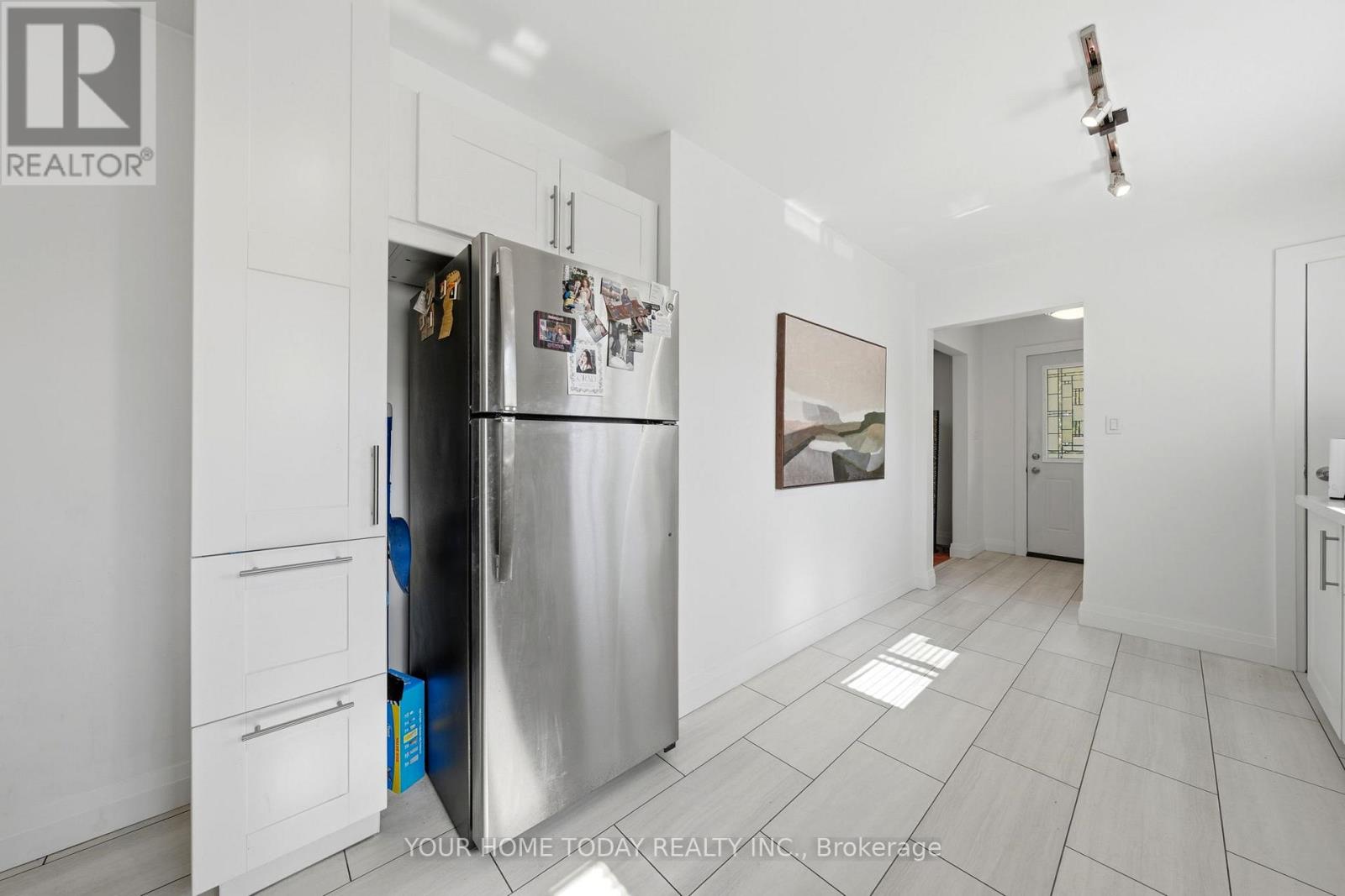 338 Delrex Boulevard, Halton Hills, Ontario  L7G 4H4 - Photo 12 - W13501304