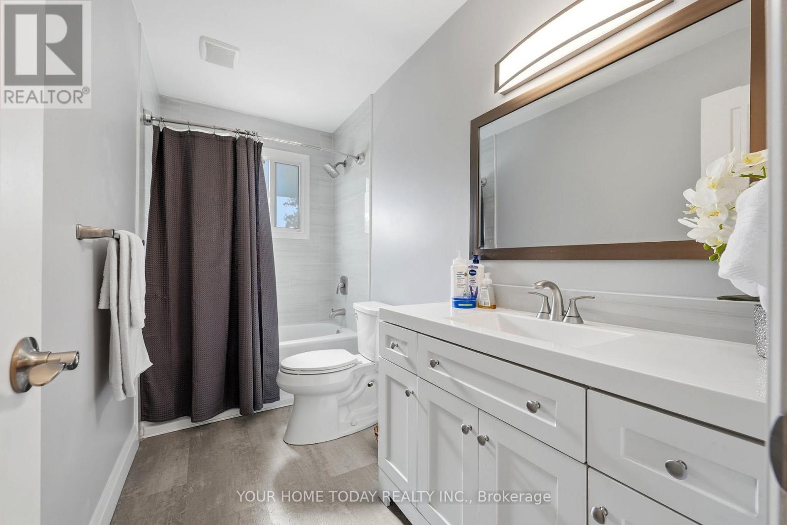 338 Delrex Boulevard, Halton Hills, Ontario  L7G 4H4 - Photo 16 - W13501304