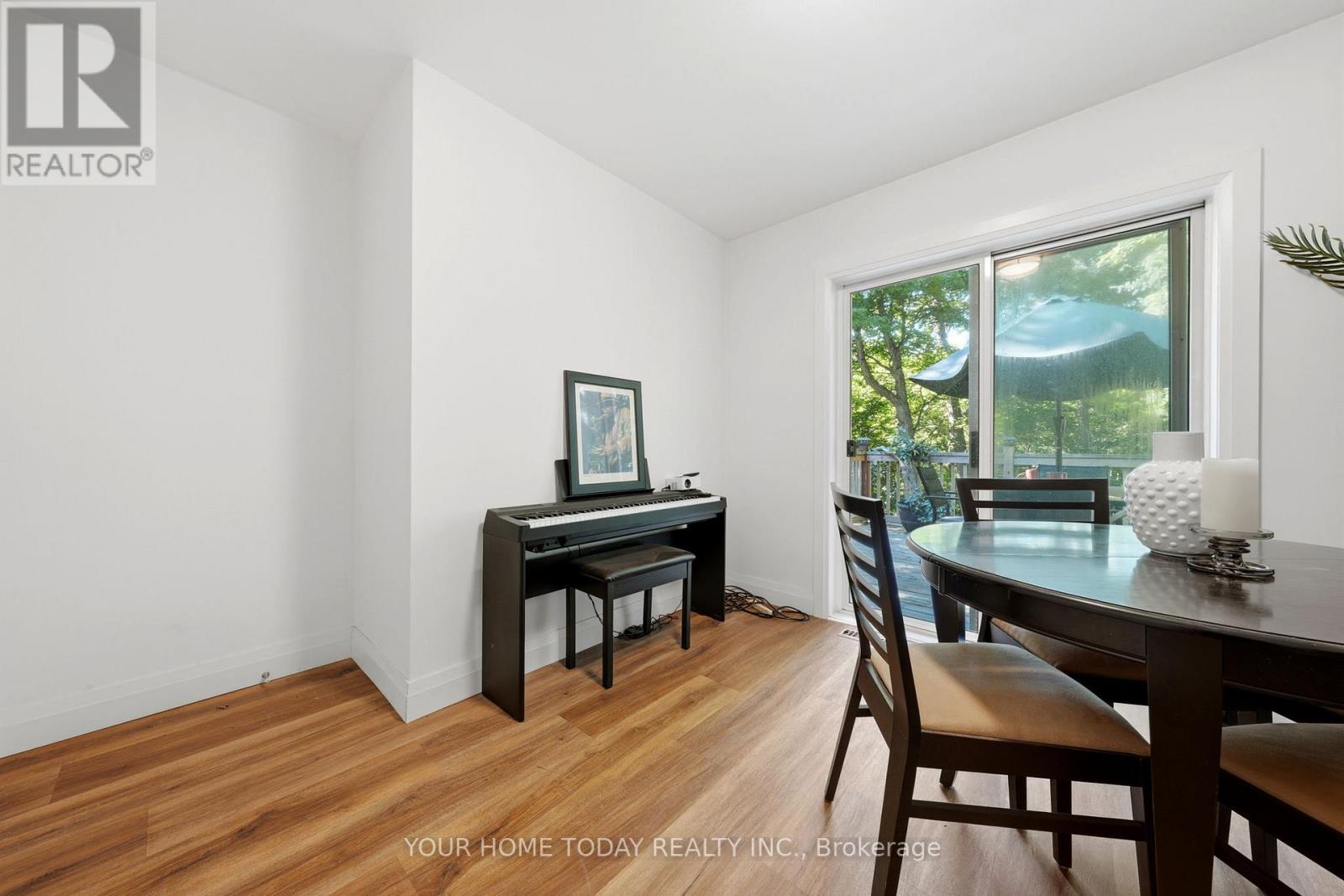 338 Delrex Boulevard, Halton Hills, Ontario  L7G 4H4 - Photo 19 - W13501304