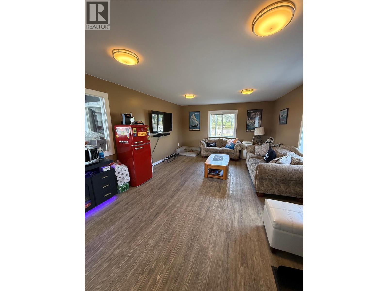 3156 Airport Road, Penticton, British Columbia  V2A 8X1 - Photo 3 - 10392242