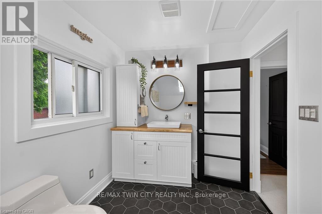 614 Frederick Street, Cambridge, Ontario  N3H 2A3 - Photo 30 - X13501328