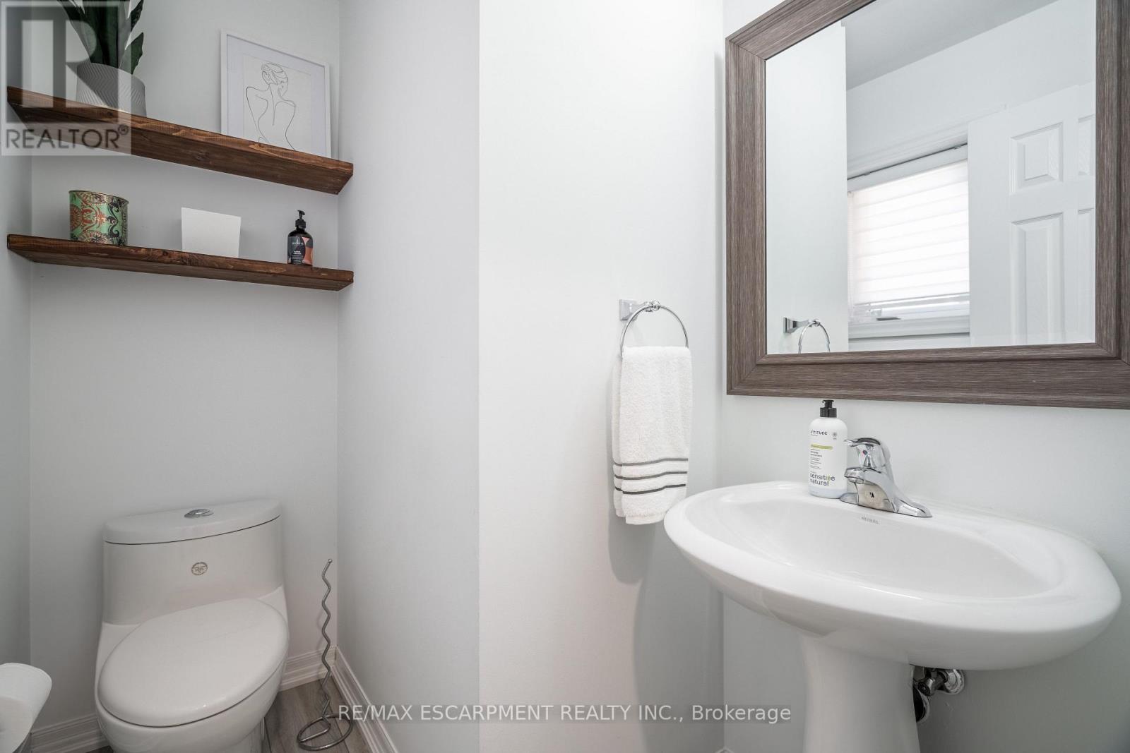 80 Montreal Circle, Hamilton, Ontario  L8E 0C9 - Photo 16 - X13501346