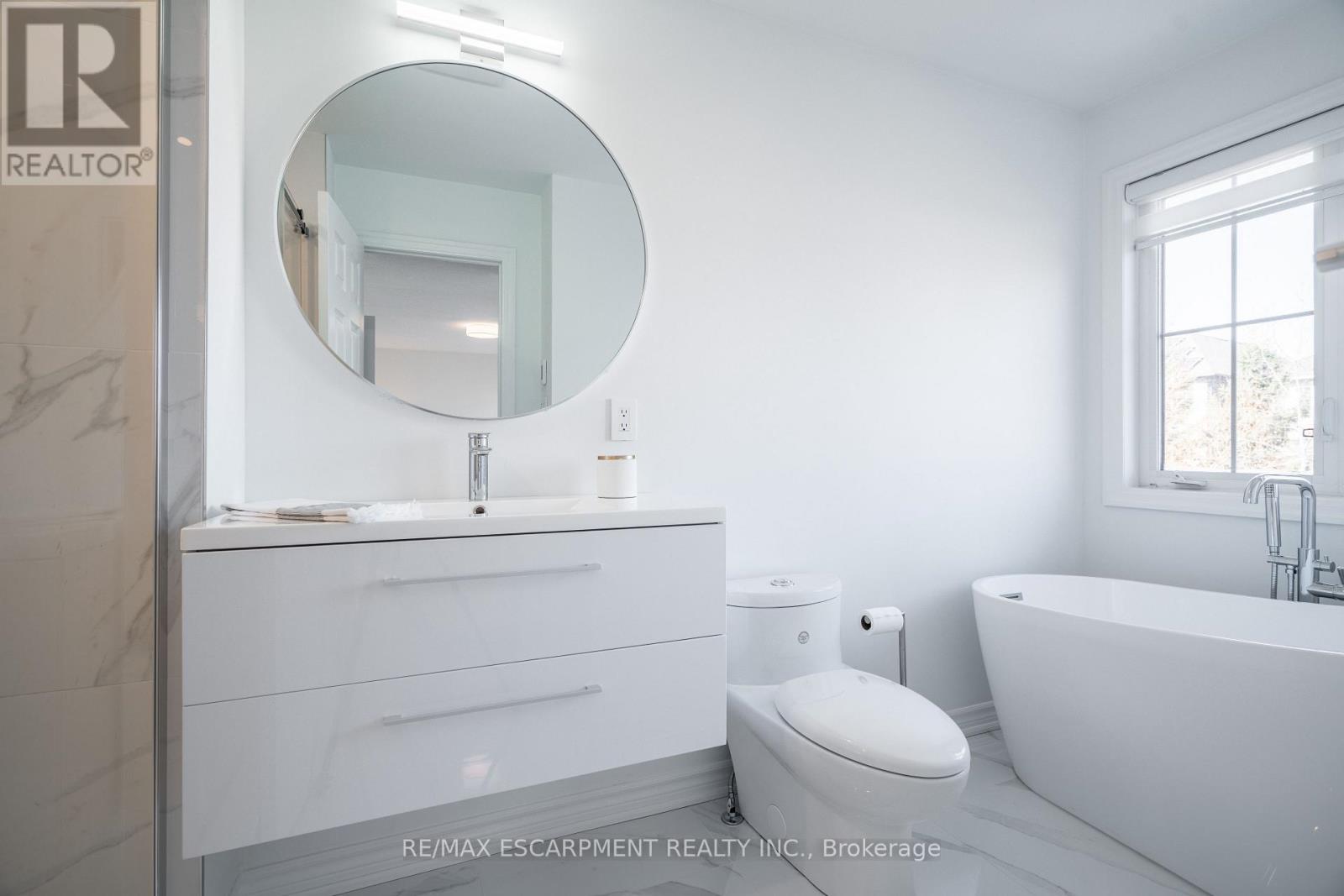 80 Montreal Circle, Hamilton, Ontario  L8E 0C9 - Photo 20 - X13501346