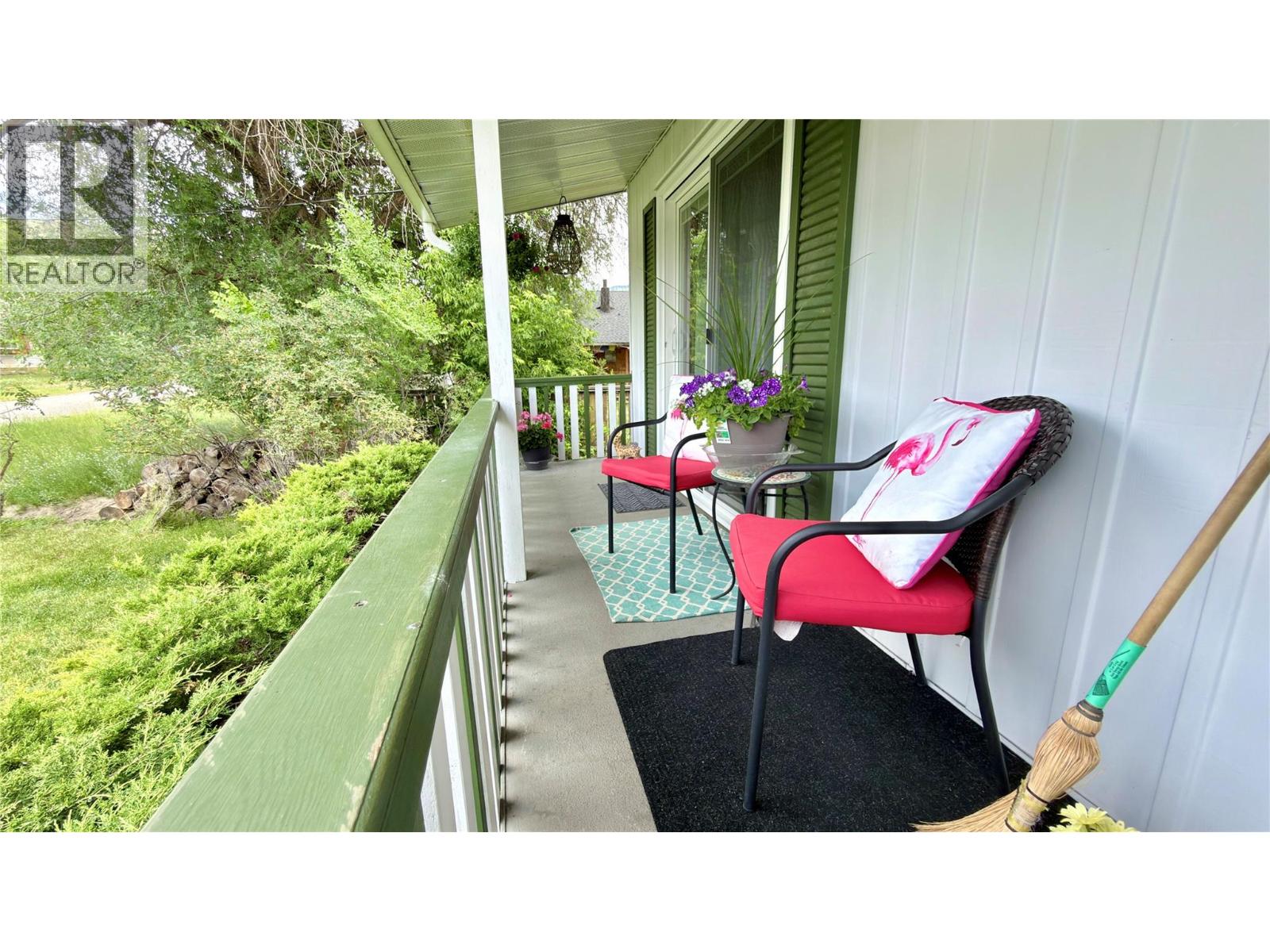 482 Sixth Avenue, Midway, British Columbia  V0H 1M0 - Photo 9 - 10393034