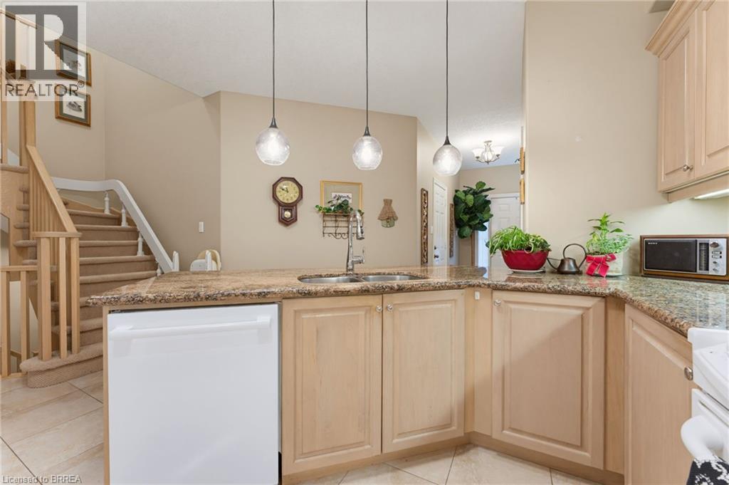 655 Park Road N Unit# 13, Brantford, Ontario  N3R 0A2 - Photo 7 - 40843268