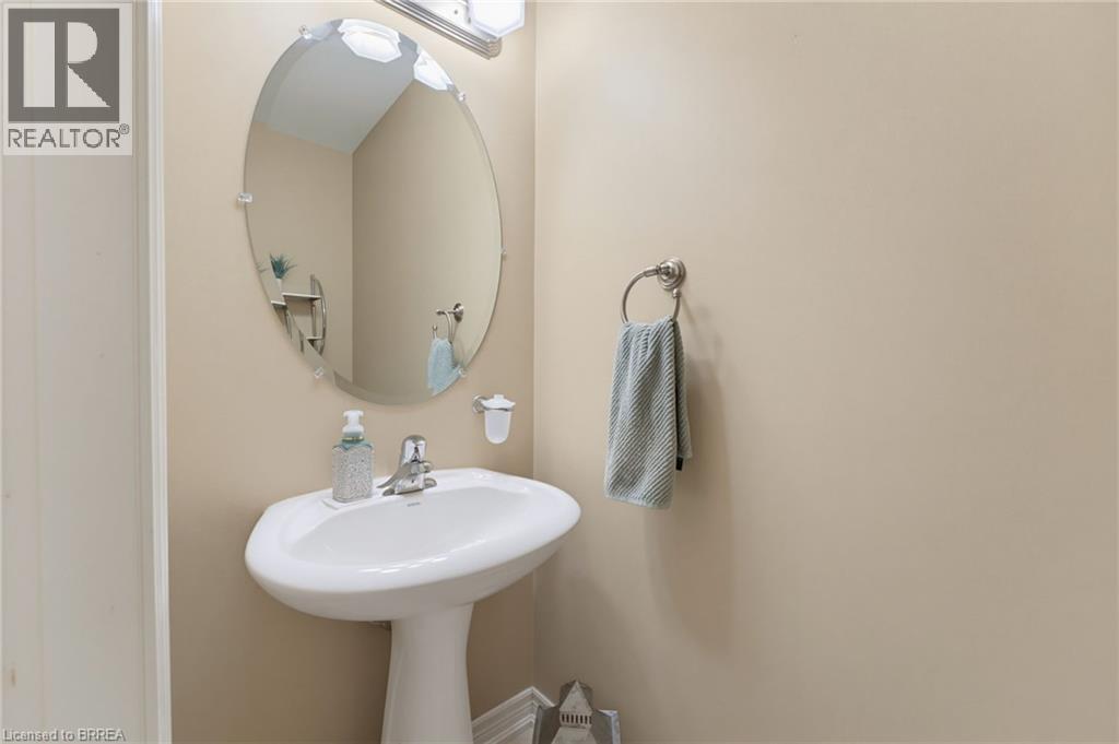 655 Park Road N Unit# 13, Brantford, Ontario  N3R 0A2 - Photo 16 - 40843268