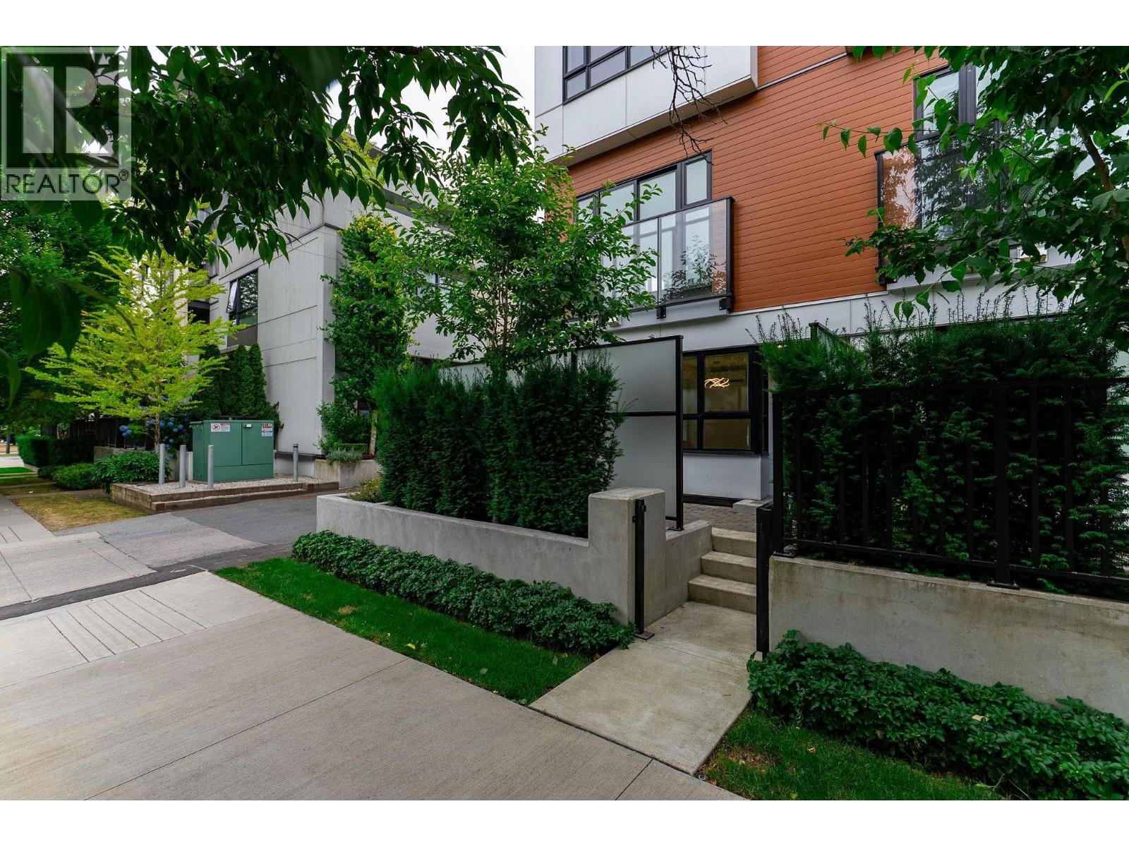11 520 W 28th Avenue, Vancouver, British Columbia  V5Z 2H1 - Photo 2 - R3140736