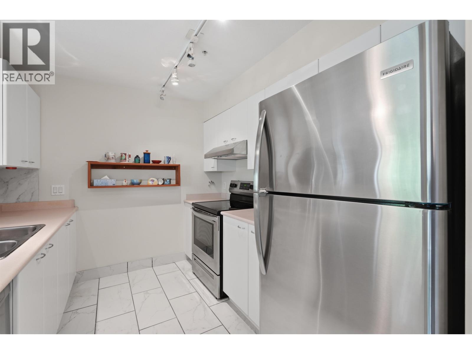 205 5855 Cowrie Street, Sechelt, British Columbia  V7Z 0K1 - Photo 7 - R3140774