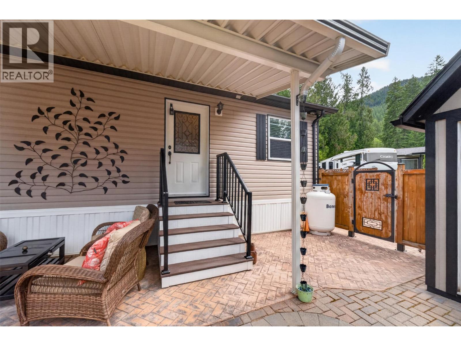 8242 Highway 97a Highway Unit# 11, Sicamous, British Columbia  V0E 2V0 - Photo 24 - 10390815